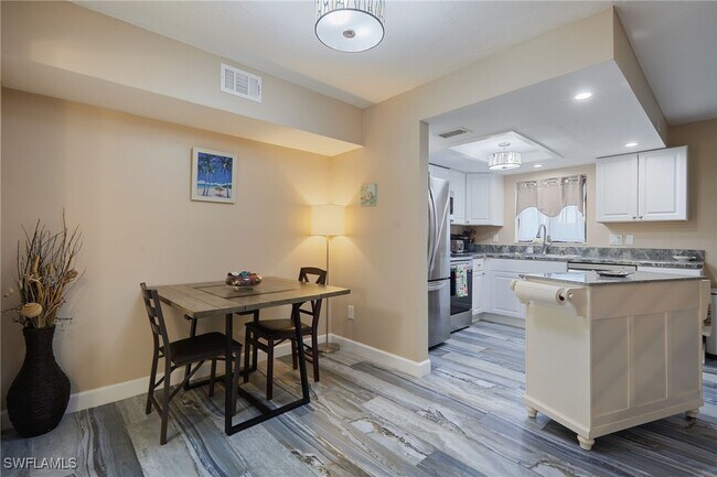 Foto del edificio - 16001 Amberwood Lake Ct