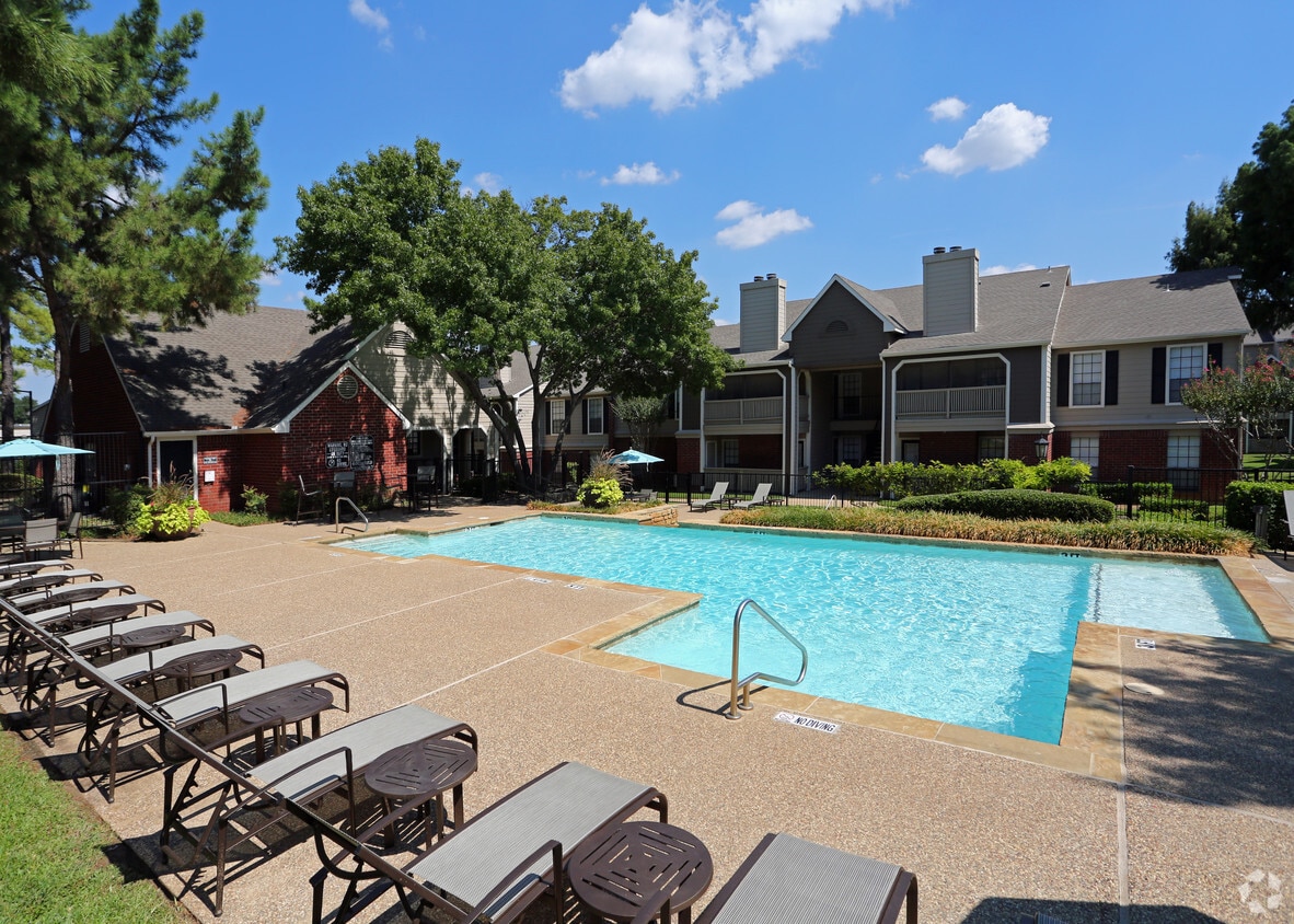 The Arbors Of Central Park Alquileres en Bedford, TX
