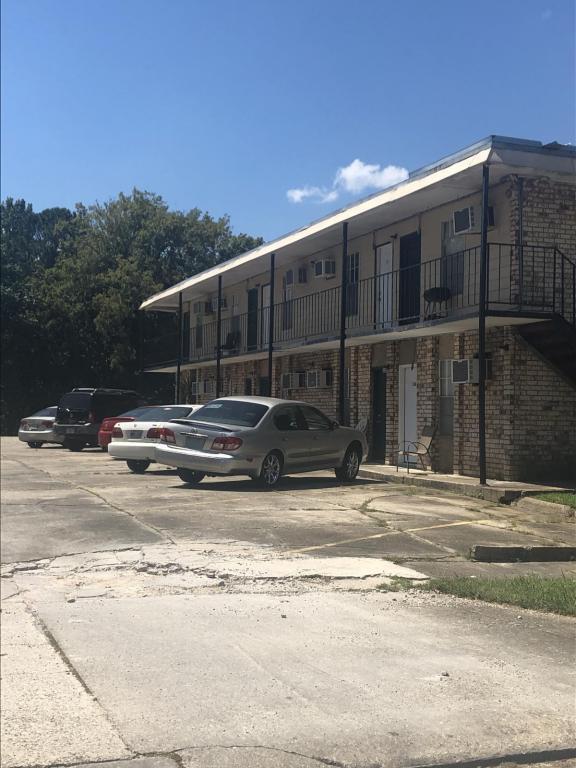 1413 Jim Taylor - Apartment for Rent in Baton Rouge, LA | Apartments.com