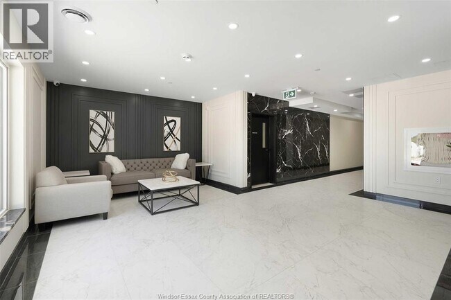 Building Photo - 755 Grand Marais Rd E