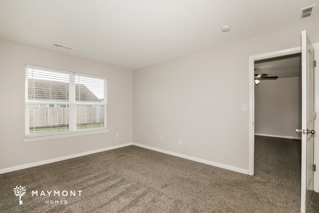 Building Photo - 3009 W Sampler St