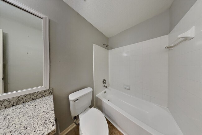 Foto del edificio - 5006 Natchez Ridge Ct