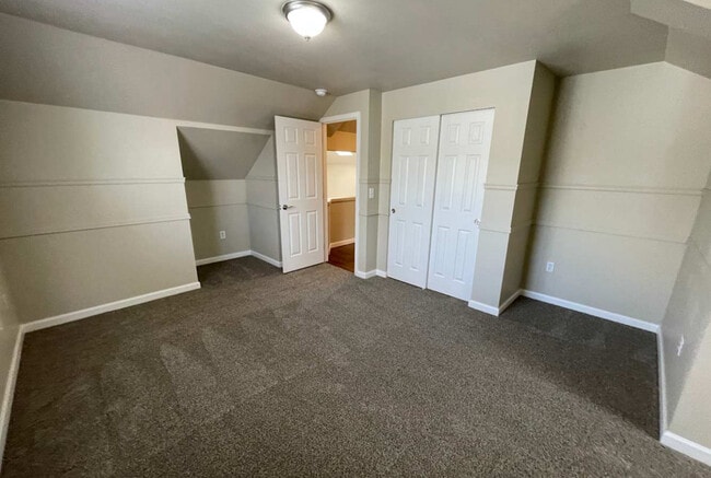 Foto del edificio - 3008 Mountain Ridge Ln