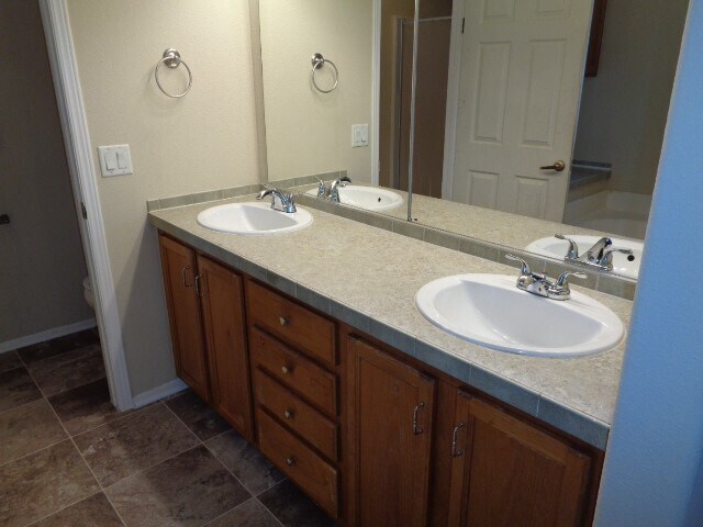 Foto del edificio - 21414 Cherry Canyon Ln