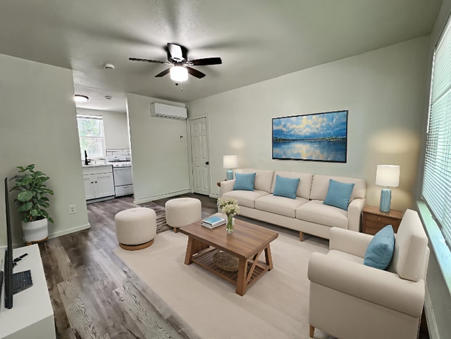 Building Photo - 614 E 600 S