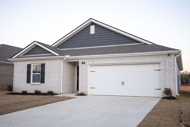 Foto del edificio - 3 bed 2 bath new construction in 2025 by DR Horton