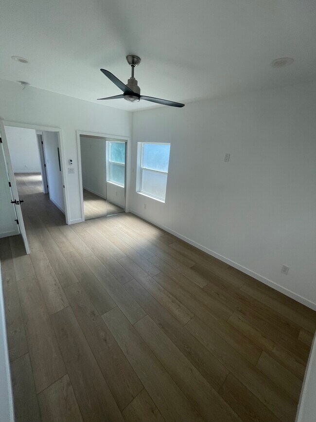 Foto del edificio - 2545 Quincy Ave