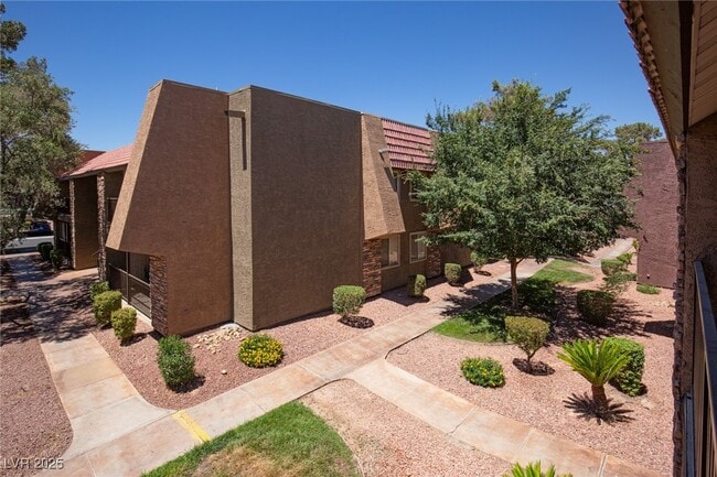 Building Photo - 4310 Sandy River Dr