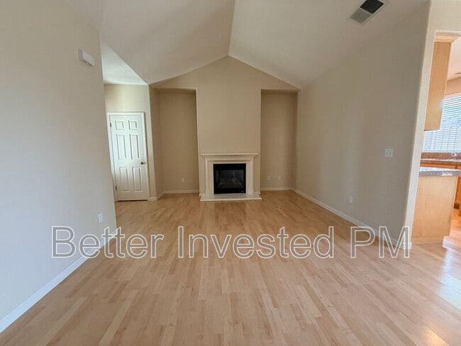 Building Photo - 1743 Waltzer Rd