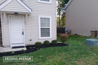 Building Photo - 409 Station 44 Pl