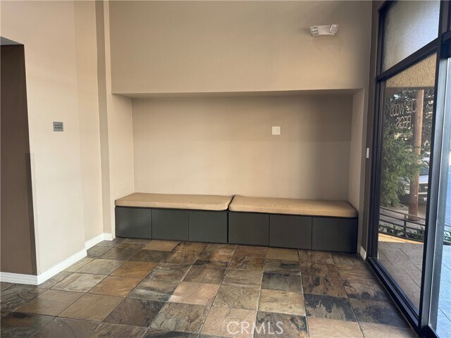 Foto del edificio - 7320 Hawthorn Ave