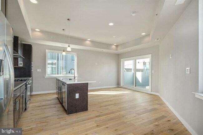 Foto del edificio - 1625 Ridge Ave