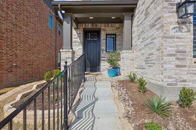 Foto principal - 2400 Elm Pl