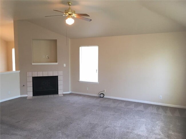 Building Photo - 380 Zebra Dr