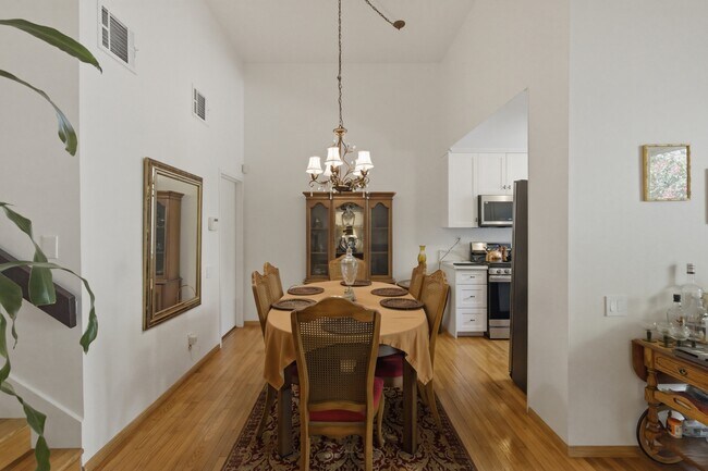 Foto del edificio - 6225 Shoup Ave