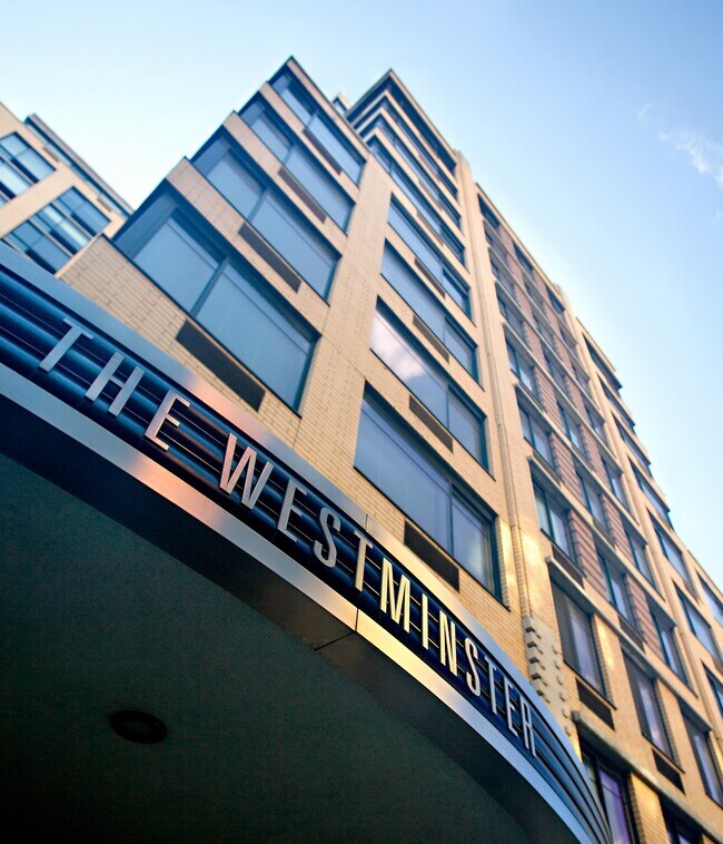 Building Photo - 180 W 20th St
