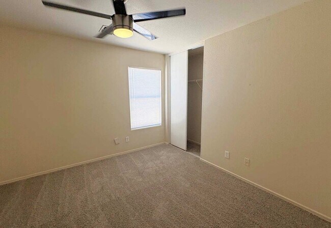 Building Photo - 7374 W Palo Verde Dr