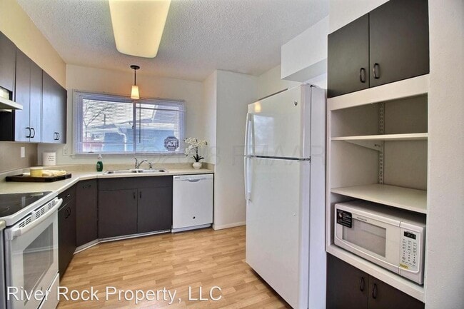 Building Photo - 5 br, 3 bath House - 1503 18th Avenue South