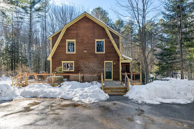 Foto del edificio - 10 Brookwood Dr