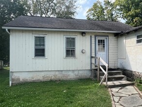 Building Photo - 70 Minnewaska Trail