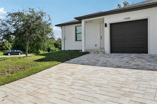 Building Photo - 10368 Port Everglades St