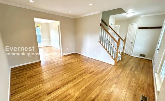 Building Photo - 4678 Pearson Dr