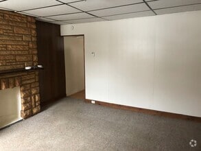 Building Photo - 138 Marsden St