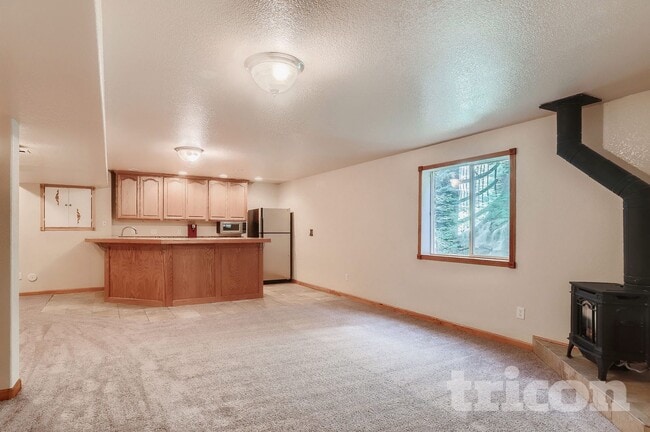 Building Photo - 644 Blue Azurite Ave