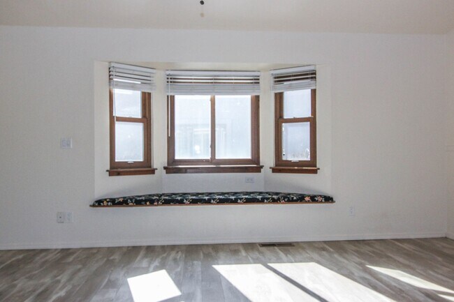 Foto del edificio - 3 Bedroom 2 bath in Diamond Valley