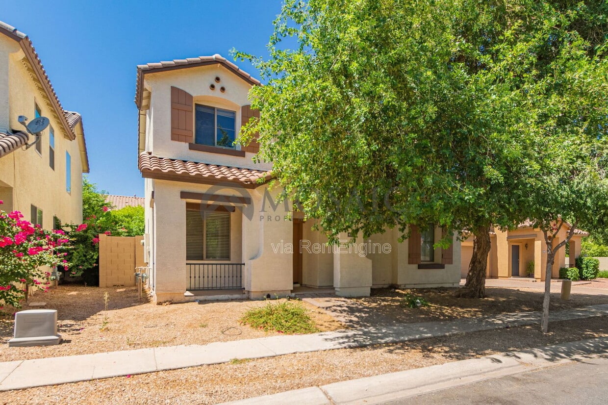 Foto principal - 4540 E Los Alamos St