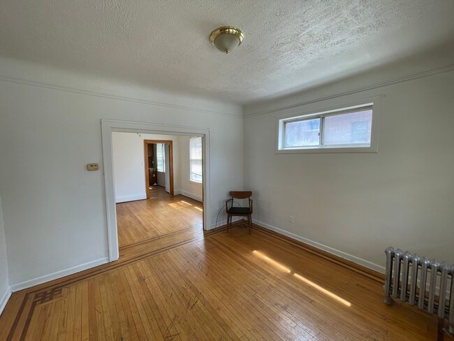 Building Photo - 12080 Saint Aubin St