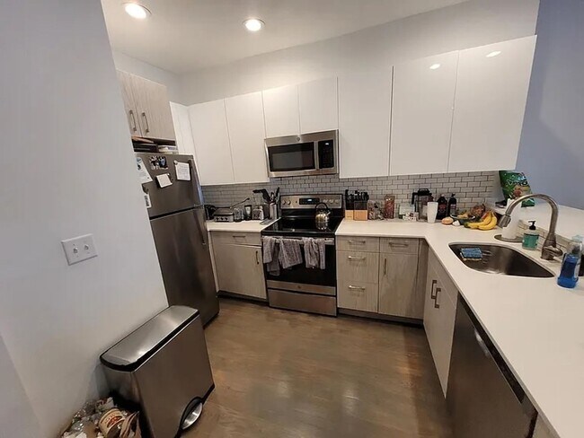 Foto del edificio - 1414 Beacon St