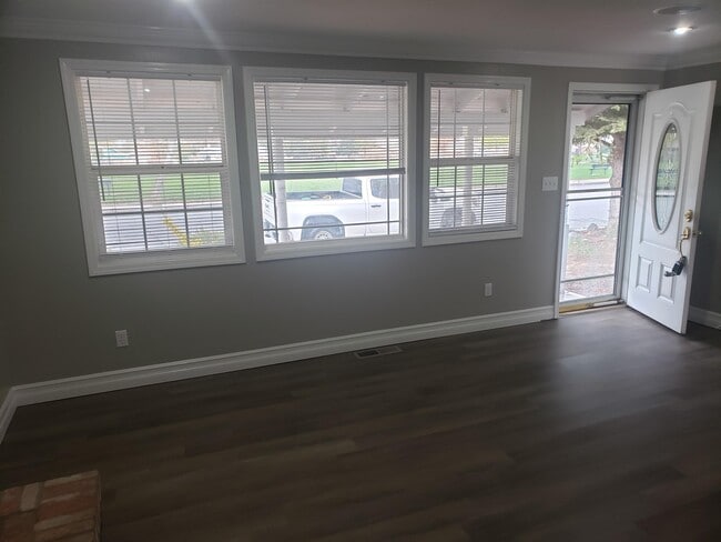 Building Photo - 817 Stafford Way