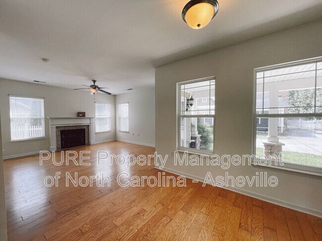 Foto del edificio - 277 Old Farm School Rd
