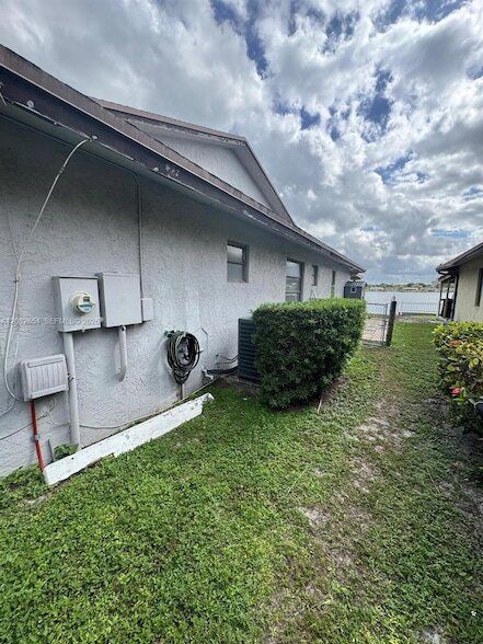 Foto del edificio - 2516 SW 55th St