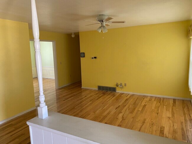 Photo - 2027 Rolling Hills Blvd House