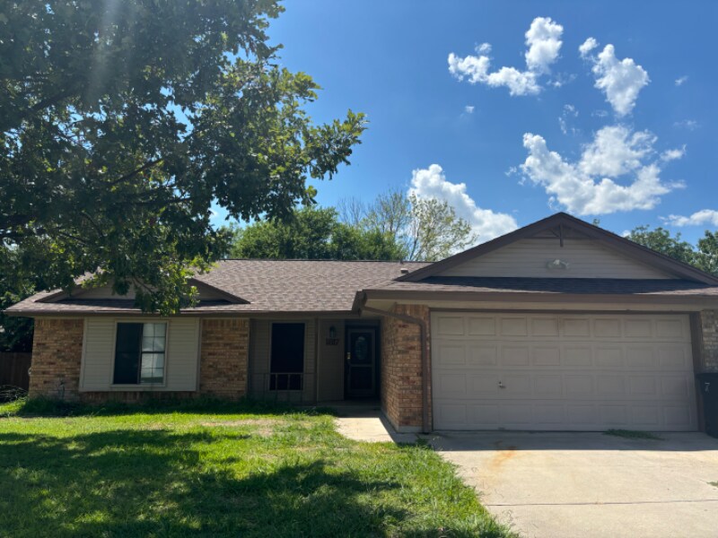 Primary Photo - 1817 Sundown Dr