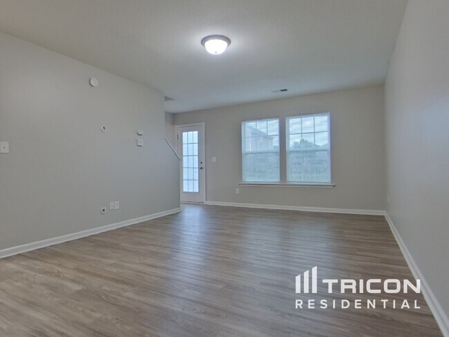 Foto del edificio - 909 Northern Dancer Ln