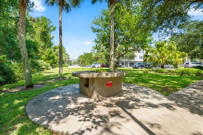 Foto del edificio - 415 S Villa San Marco Dr