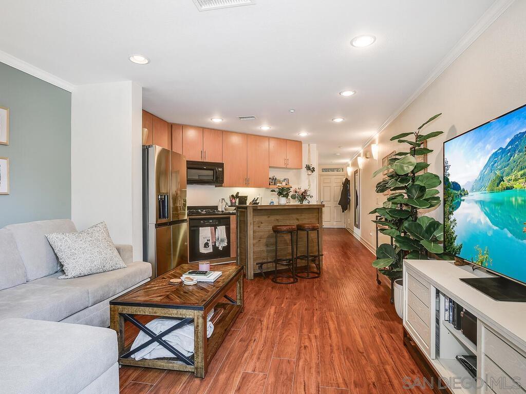 Foto principal - 1225 Island Ave