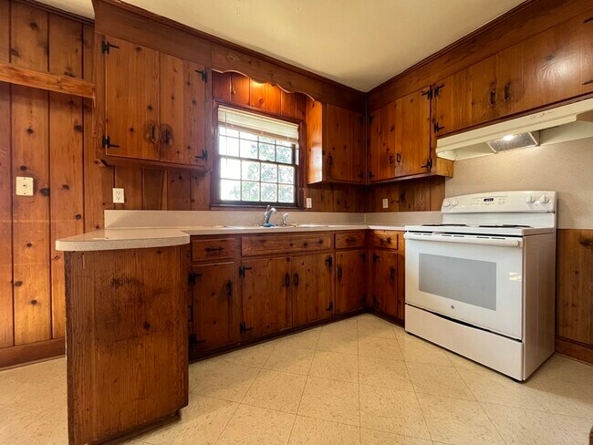 Building Photo - 7332 Briardale Dr