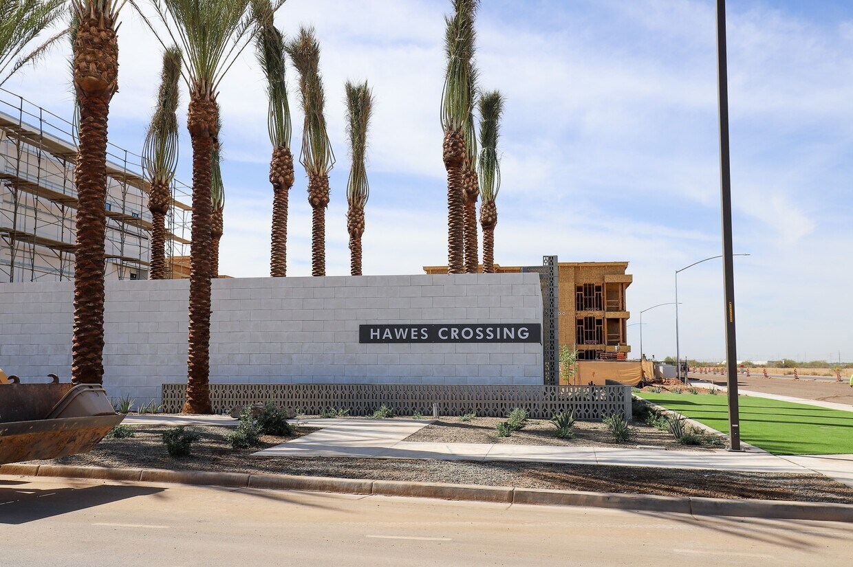 Acero Hawes Crossing Apartments in Mesa, AZ