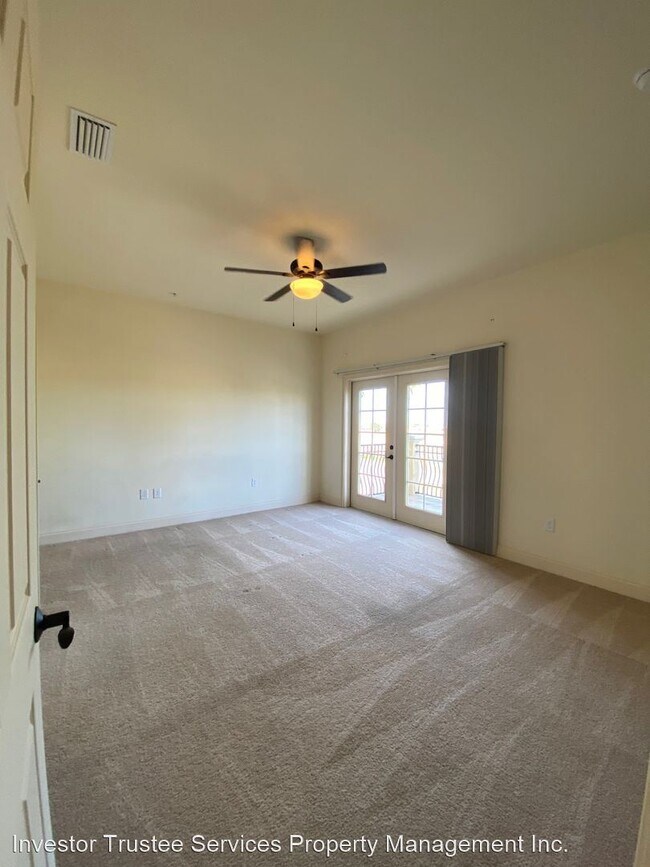 Building Photo - 4 br, 3.5 bath House - 2350 Bella Vista Dr