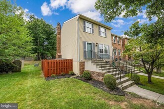 Building Photo - 5326 Larochelle Ct