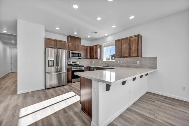 Building Photo - Brand New Single Level Home