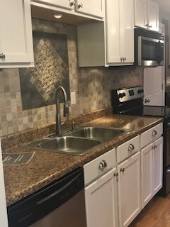 Building Photo - 8117 Philadelphia Dr