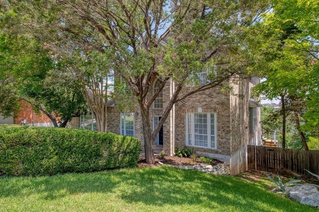 Building Photo - 9215 Spicebrush Dr