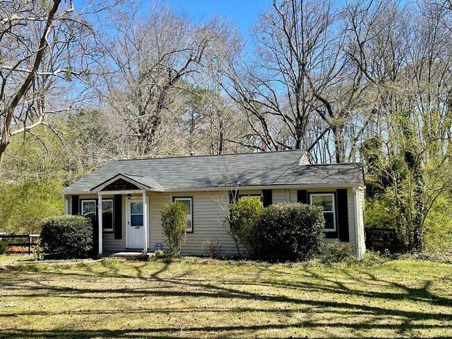 Foto del edificio - 2 Bedroom / One bathroom house!