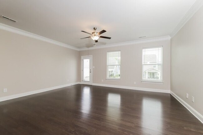 Building Photo - 112 Archer Dr