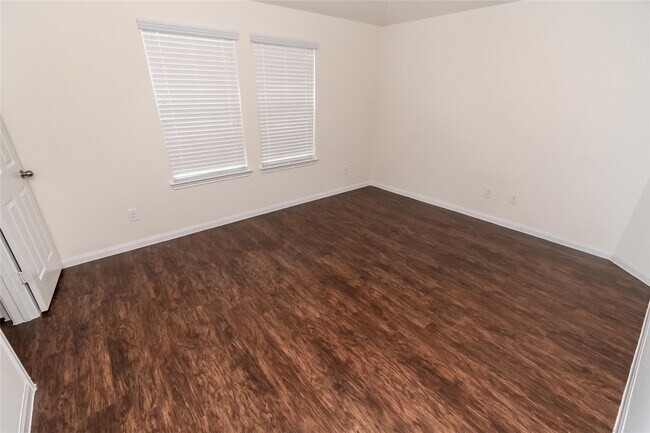 Building Photo - 12607 Lady Slipper Rd